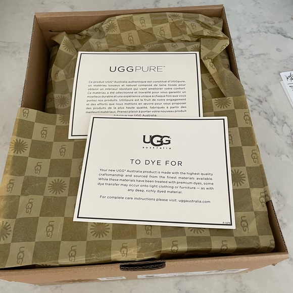 UGG Classic Boots in black - Picture 4 of 9